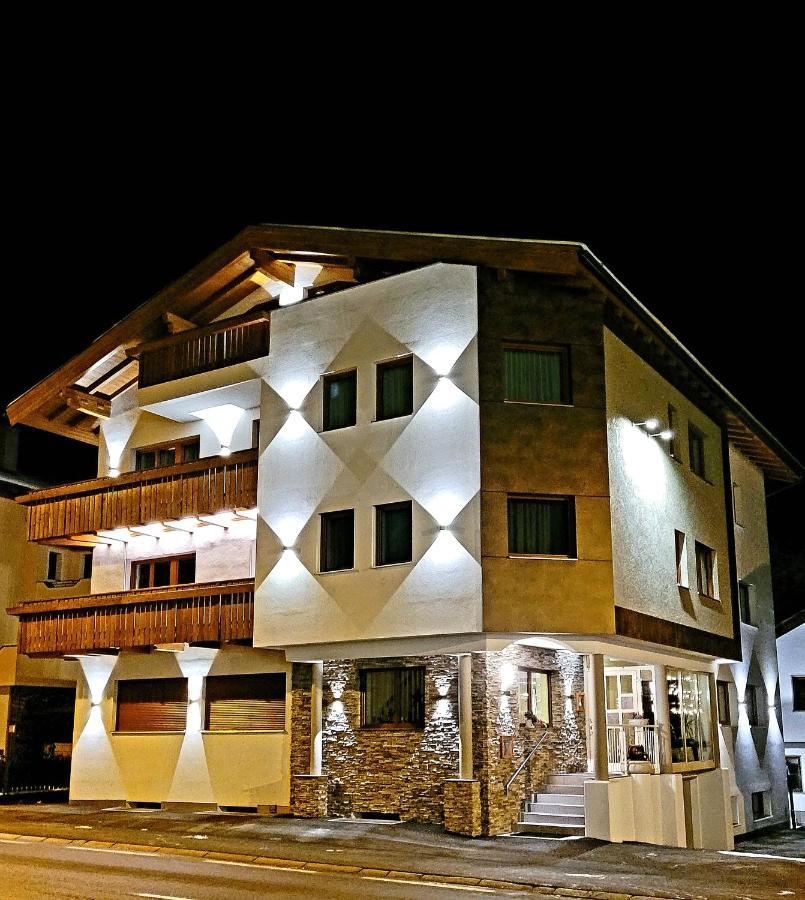 Apart Garni Jaegerheim Bed & Breakfast Kappl  Exterior photo